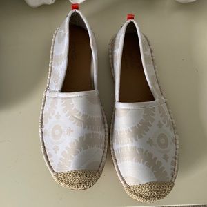 Women’s beach shoes.